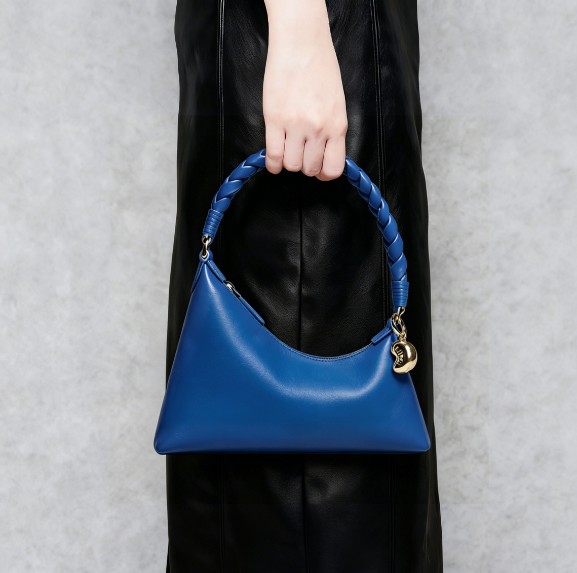 Nirvana Cobalt in Gold